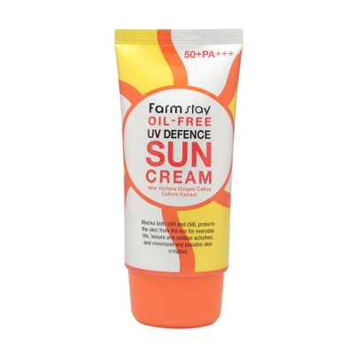 ضد آفتاب گیاهی و بدون چربی فارم استی مدل Oil-Free UV Defence با SPF50+ PA+++