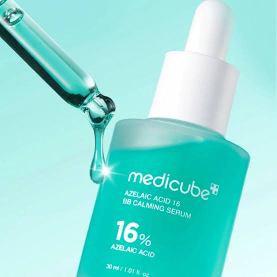 سرم آزلائیک اسید ضد التهاب و لک مدی کیوب Medicube Azelaic Acid 16 Calming Serum